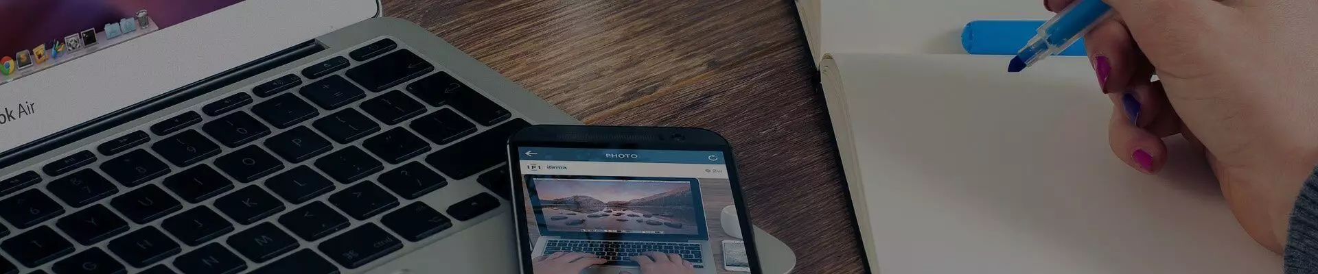 mobil notebook tužka blok